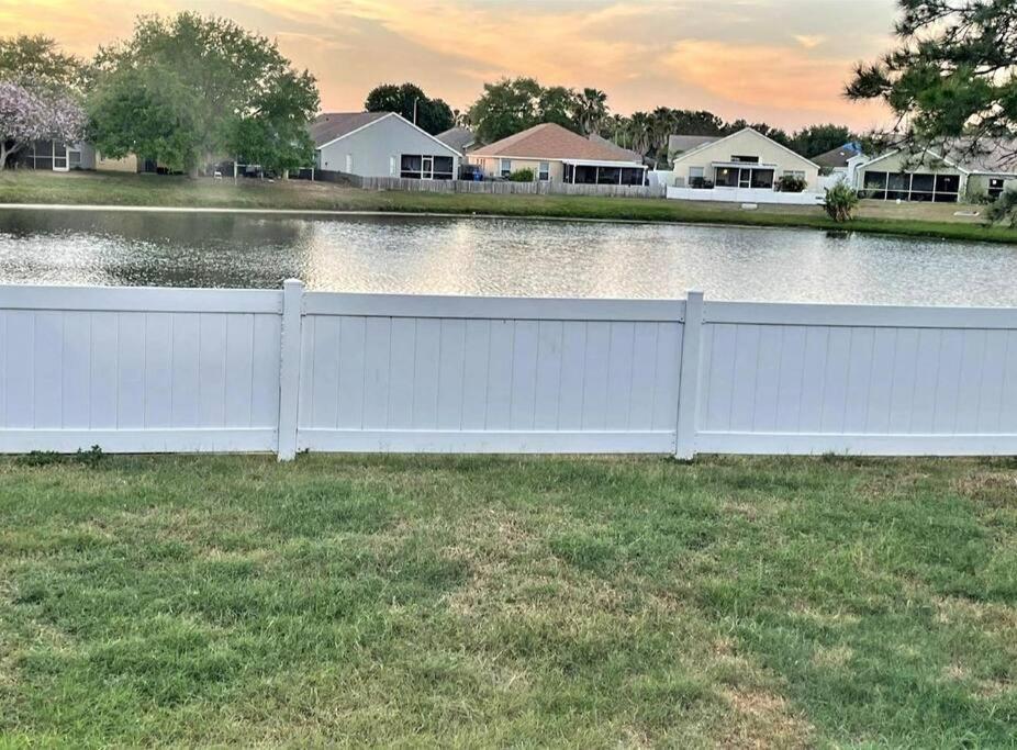 Our Sunset Getaway Apartment Riverview  Exterior photo