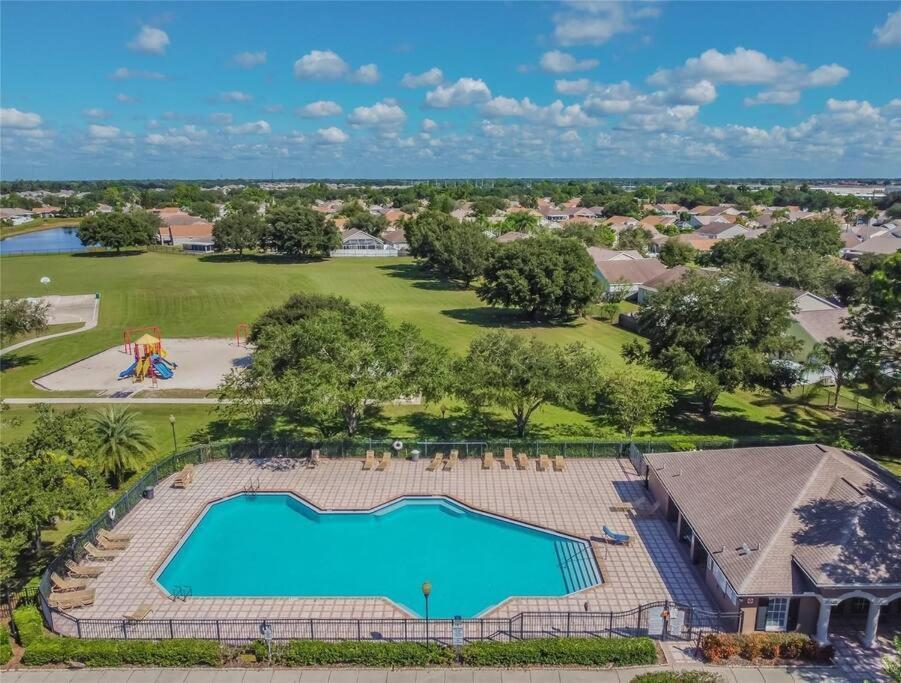 Our Sunset Getaway Apartment Riverview  Exterior photo